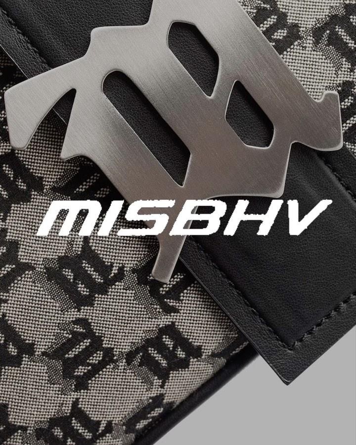 MISBHV: БУНТАРСТВО ЗІ СМАКОМ💔

Свобода, чесність, грубість і секс — усе це елементи, які підживлюють молодіжну сутність 