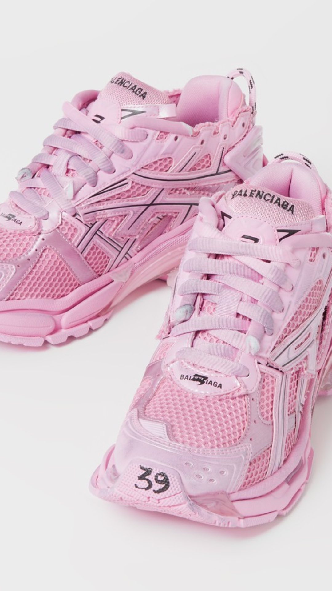 Unboxing Balenciaga Runner sneakers in pink🐽

Доступні під замовлення у різних кольорах! 

Вартість за запитом💌

Для зам