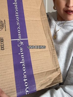 @windsorstore unboxing ! 🫶🏼✨ stay tuned for the try on part #creatorsearchinsights #contentcreator #fyp #styleinspo #win