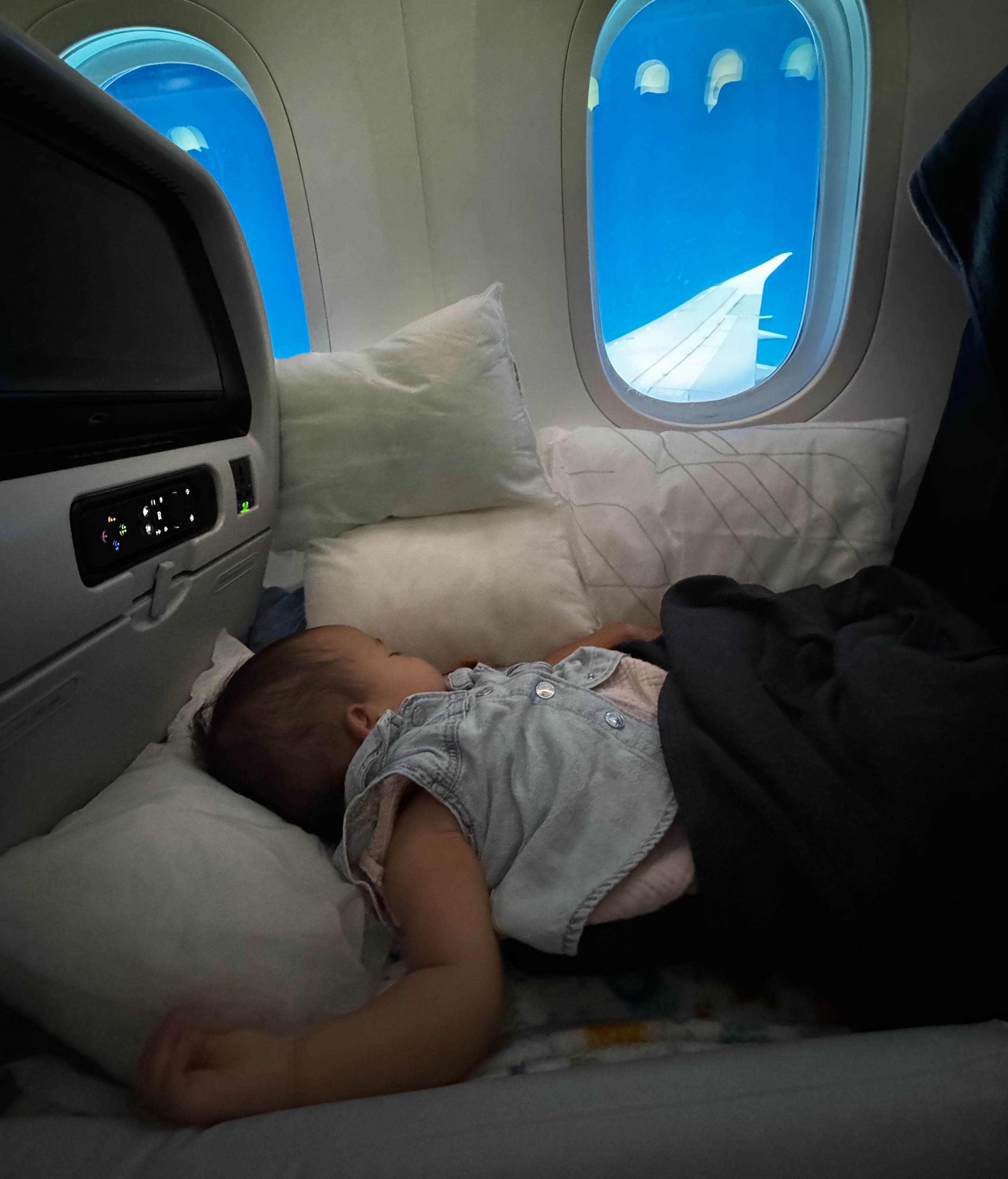 TODDLER BED FOR AIRPLANE thumbnail