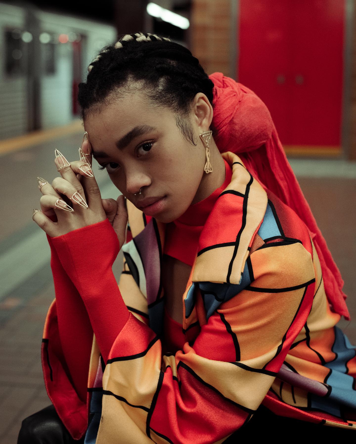 Stand Clear Of The Closing Doors Please

Model - @_ksyd
Stylist - @bylahlah

.
.
.
.
.
.
.
.
.
#toronto #socality #thecr