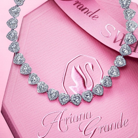 Colar Ariana Grande thumbnail
