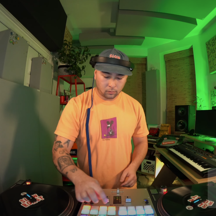 In The Pocket 013 (Mix) thumbnail