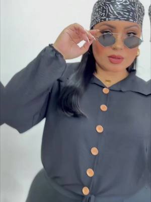 Camisa social #PLUSSIZE, com detalhes em botões e amarração na cintura, ótimo item para deixar seu #look #elegante e mod