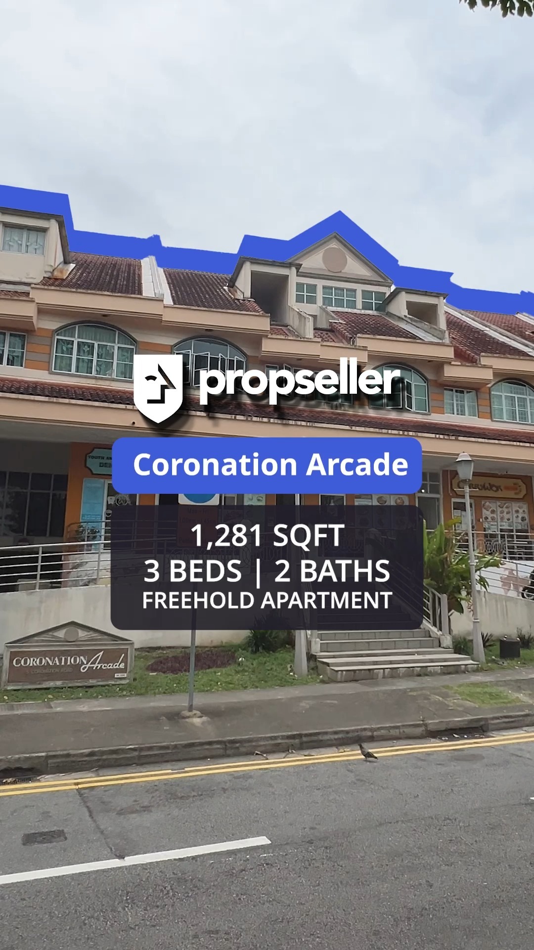 Looking for both space and convenience, in one of Singapore's most prestigious districts? 🏙️✨ This rare freehold 3-bedro