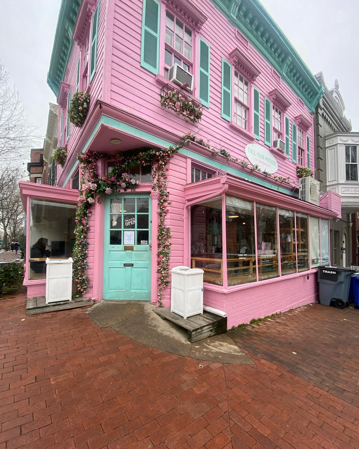 Don’t watch the clock, do what it does: keep going. 
-Sam Levenson 🤍
.
.
#georgetown #callyourmother #washingtondc #dupo