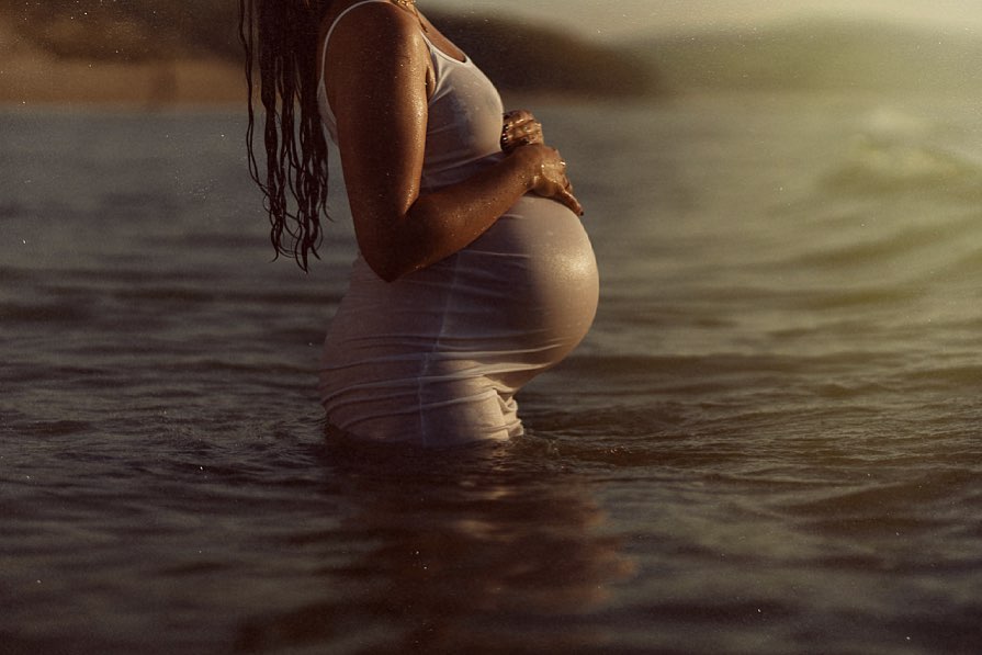 “A new beginning” Had the opportunity to photograph a pregnancy shoot at the beach. Here’s a shot from the series #portr