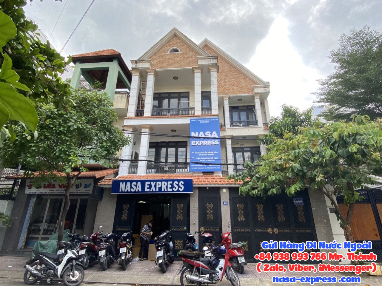 Bảng giá gửi hàng đi Mỹ giá rẻ tháng 11/2025 tại TPHCM thumbnail