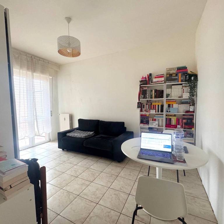 Monolocale via Luigi Ornato, Niguarda, Milano € 600/mese thumbnail