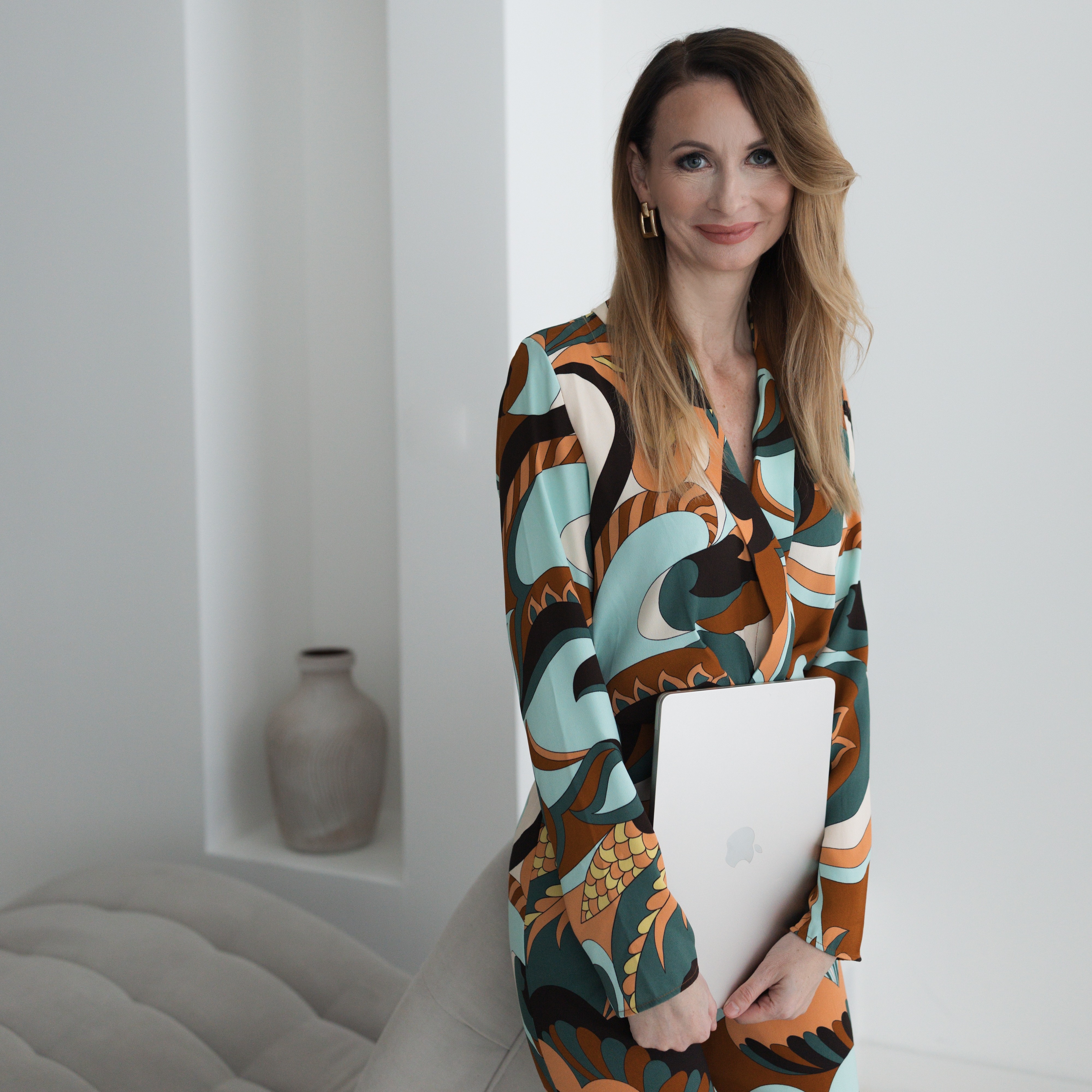 INGYENES WEBINÁR SZAKEMBEREKNEK - FEBRUÁR 9.-ÉN thumbnail