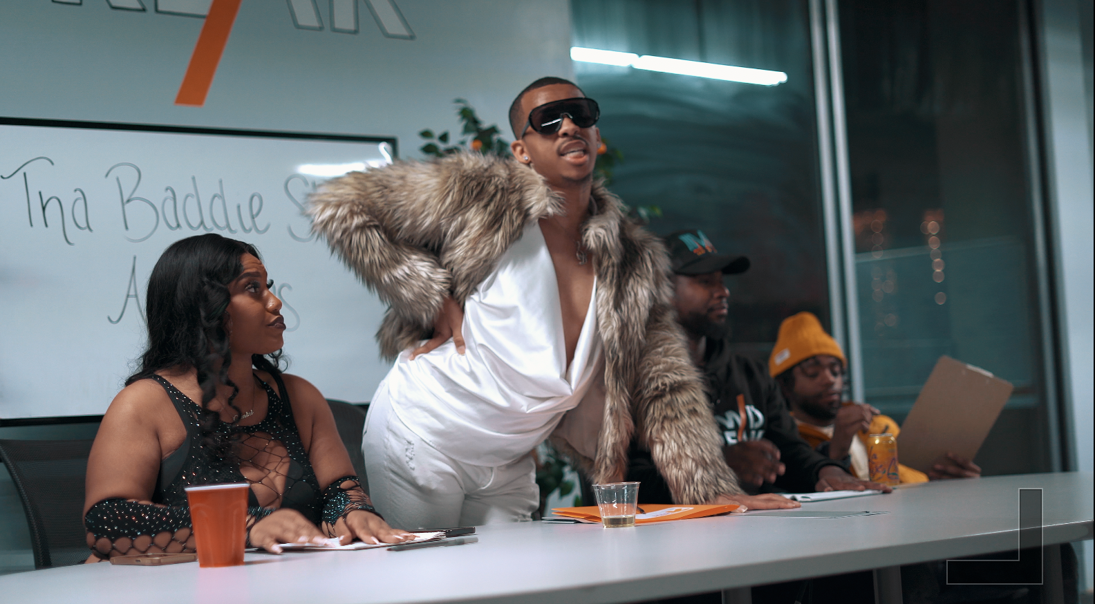 Shaking Dat Ass - Official Music Video thumbnail