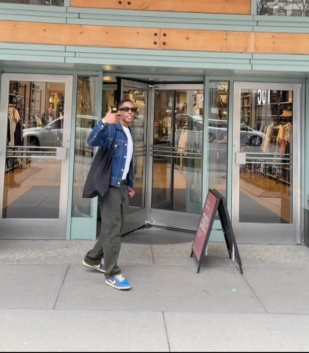 Levi's thumbnail