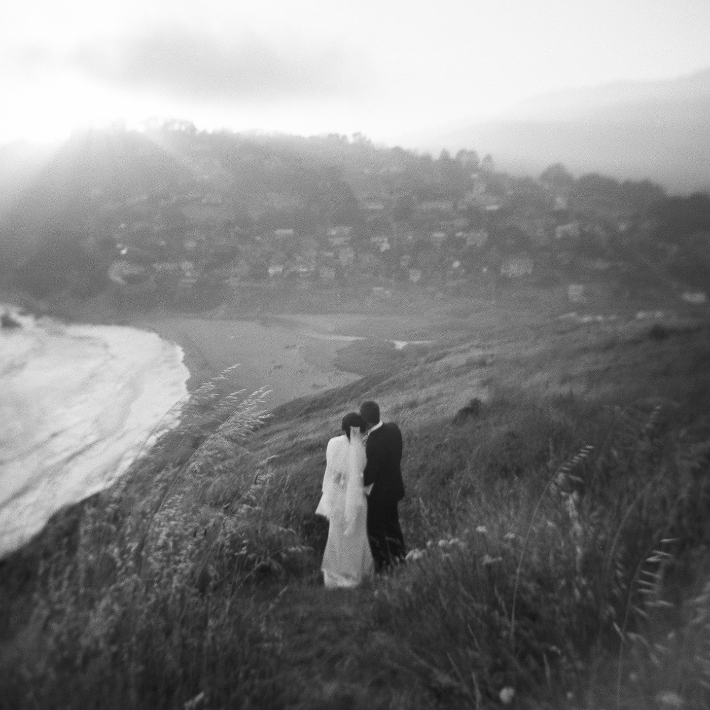 I've been quietly adding film to my weddings this year and have been utterly enchanted by the results. ✨ Sometimes it wo