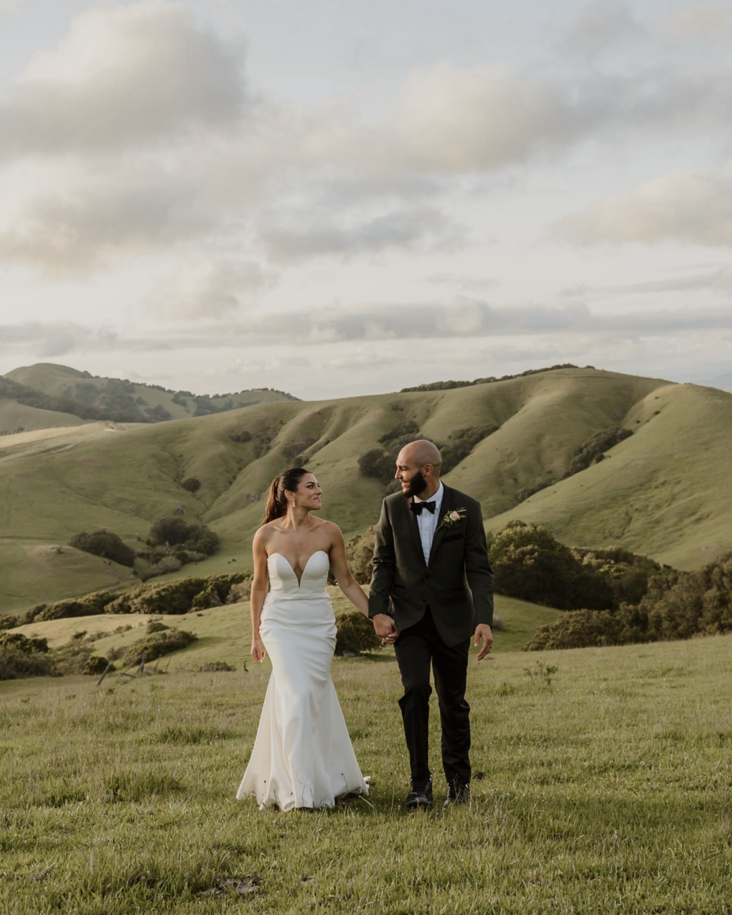 A little more than a year ago was lucky enough to welcomed spring with this stunning Petaluma wedding. I never get tired