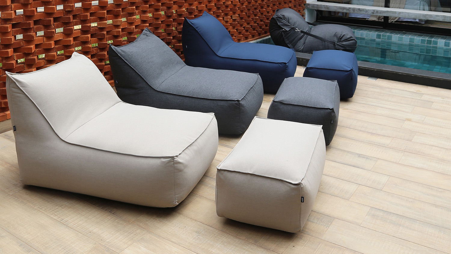 Puff para área externa thumbnail