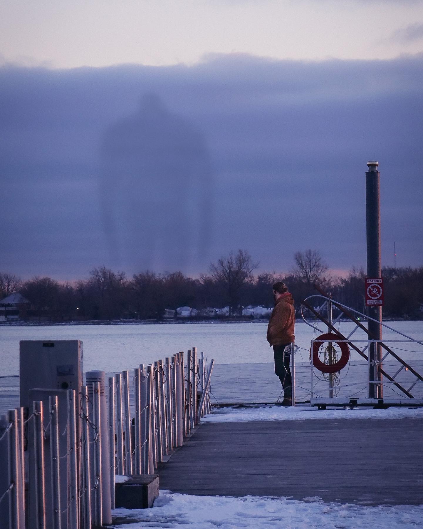 What he saw

#canada #toronto #ontario #yyz #downtowntoronto #blogto #streesoftoronto #imagesoftoronto #curiocitytoronto