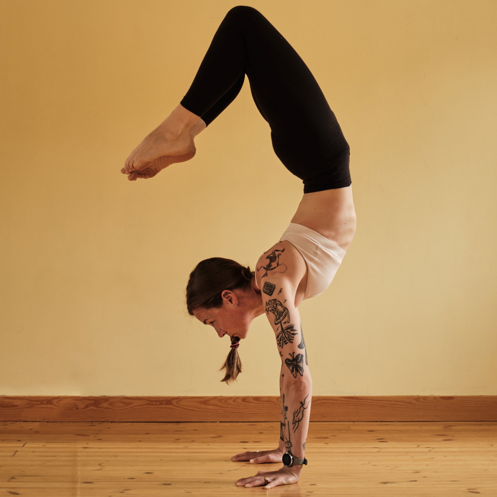 Body Language Invites w Rachel Walsh // 10 May 2025 thumbnail