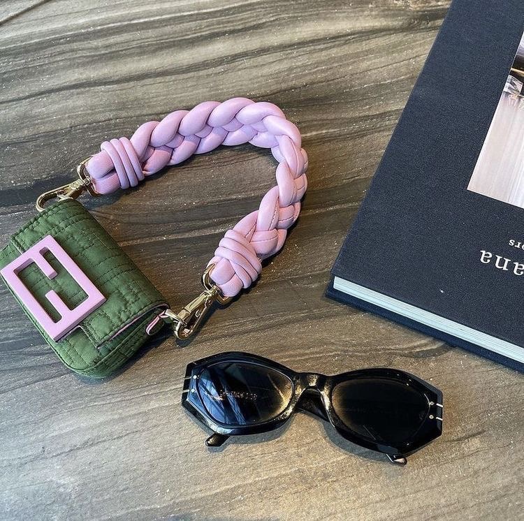  Outfit Style Guides  thumbnail