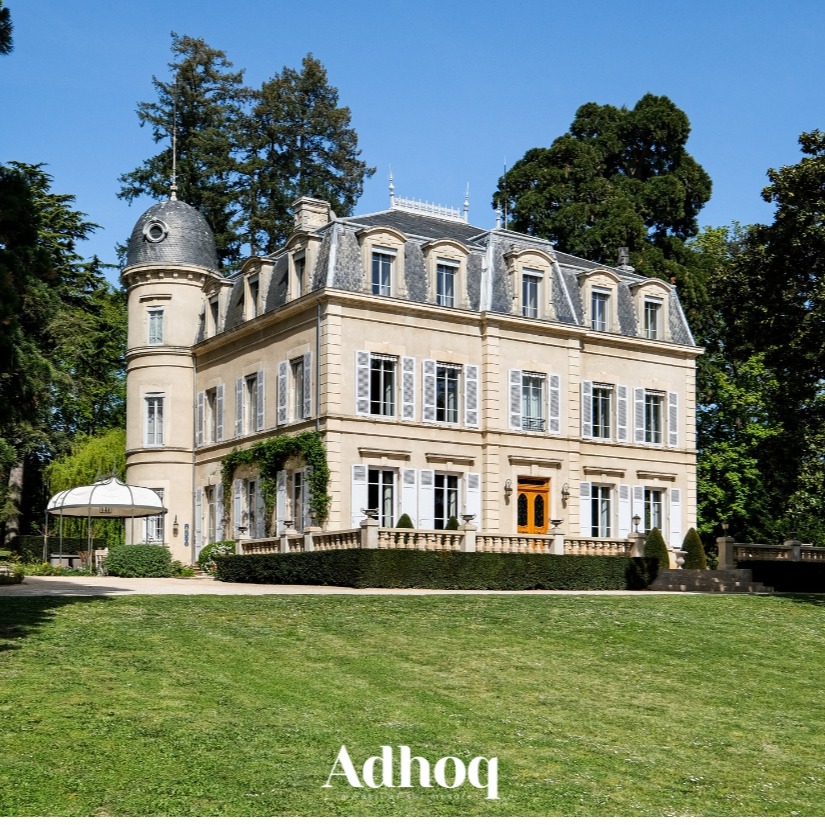 Vendu - Superbe château du XIXème, à 35' de Lyon, entièrement restauré  - 1.980.000€ - vidéo sur instagram @adhoq.immobilier thumbnail