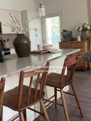 Kitchen upgrade!! Sooooo happy with the new barstools 😍 #homefinds #vintageinspo #homedecor #homedecortiktok #affordable