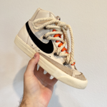 Sneakers thumbnail