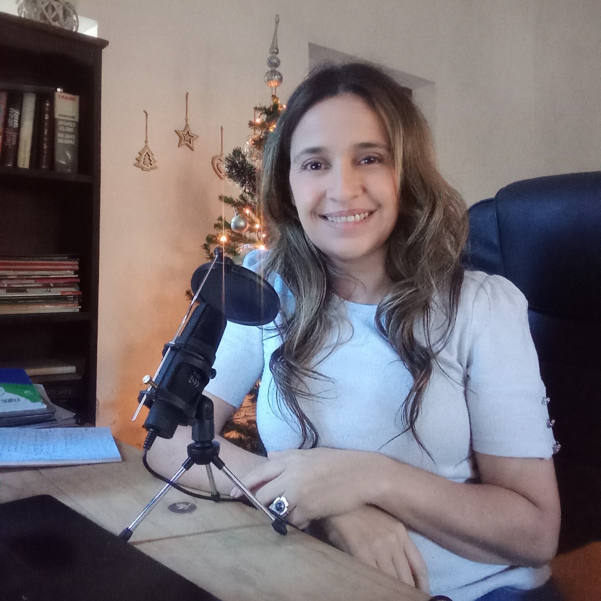 Escucha mi podcast  thumbnail