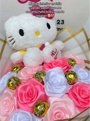 Ramo hello kitty con rosas eternas 💖😭 Insta: brillacomoluna #rosaseternas #rosaseternascolombia #hellokitty #colombia #h