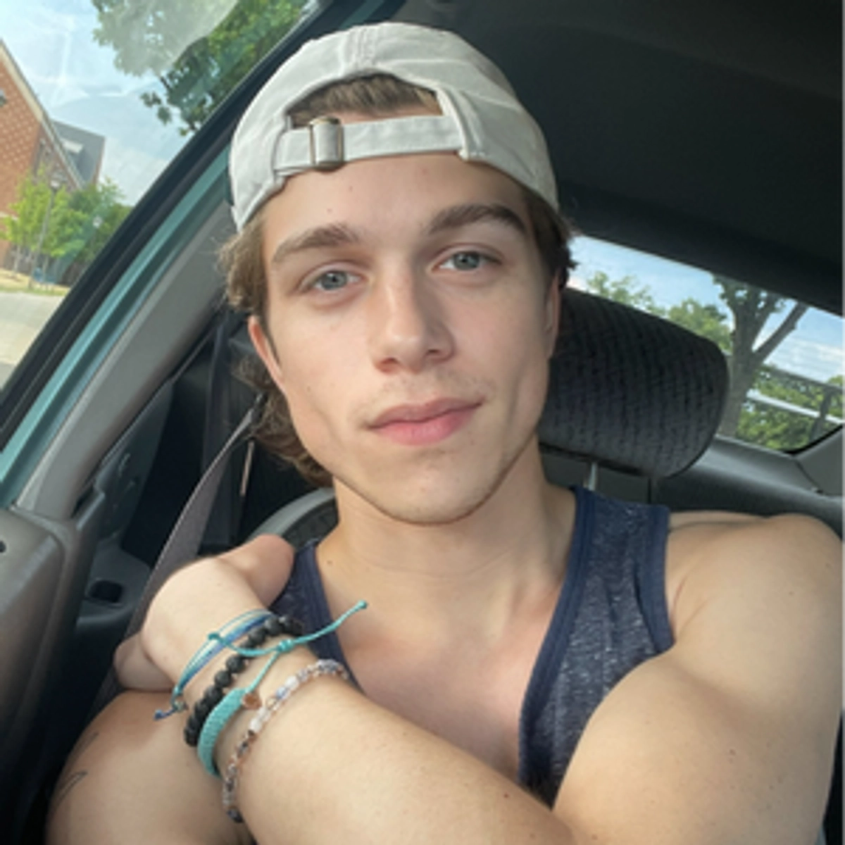 Ryanmmichaels - Wishlist | Throne thumbnail