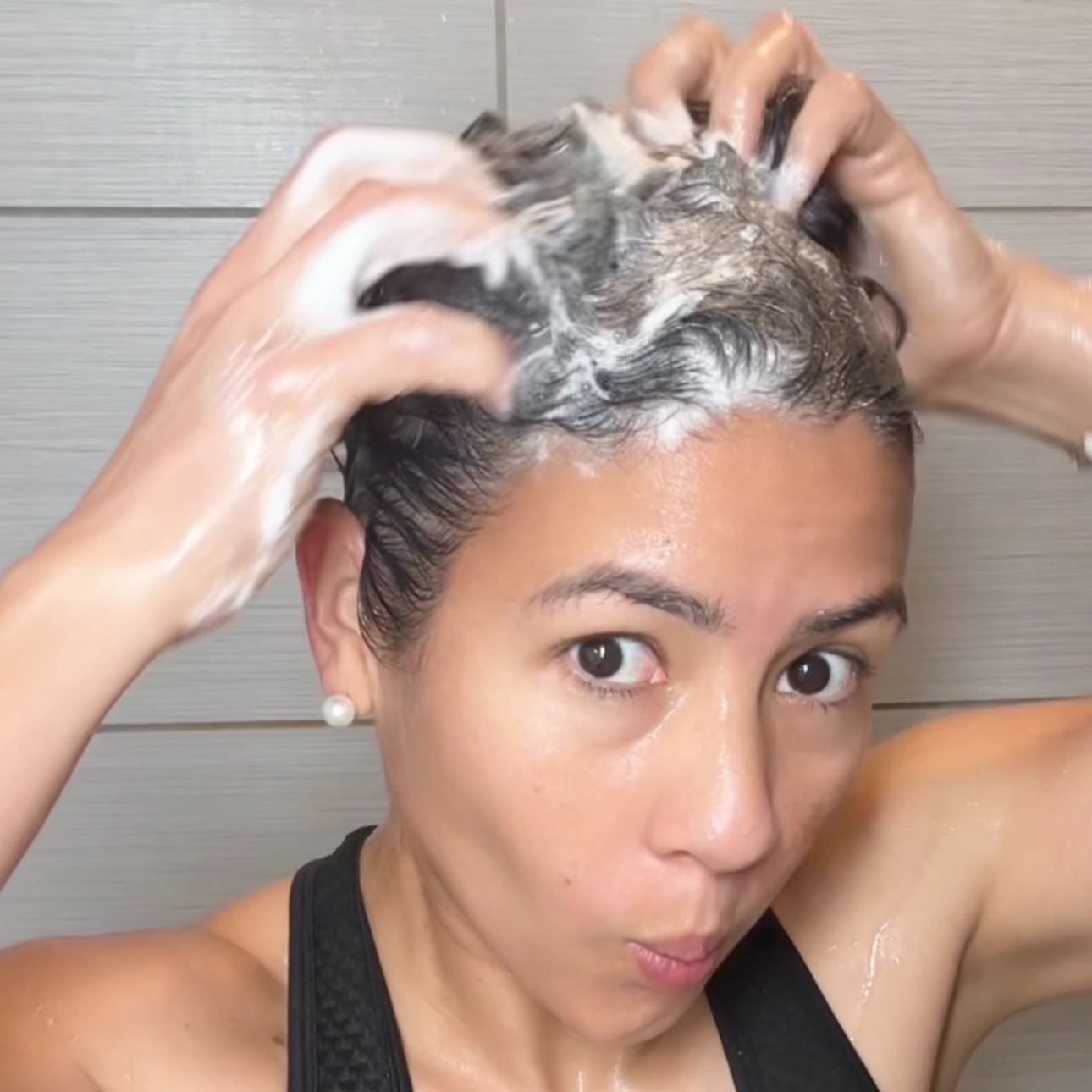 Paso 1: Shampoo que estoy usando para la caida thumbnail