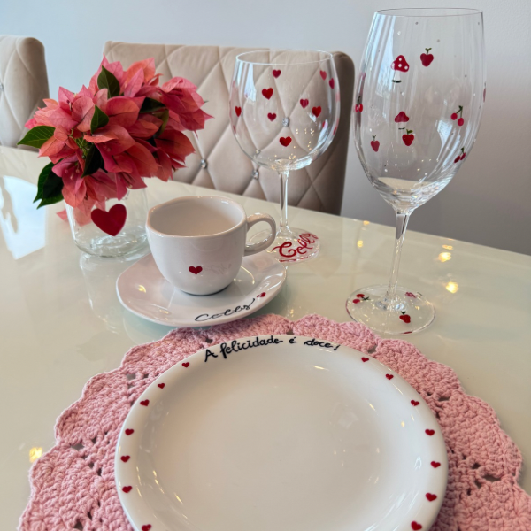 Pintura de porcelana e vidro em casa! - Celly | Hotmart thumbnail