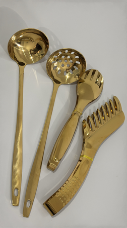Kit de utensílios dourados thumbnail