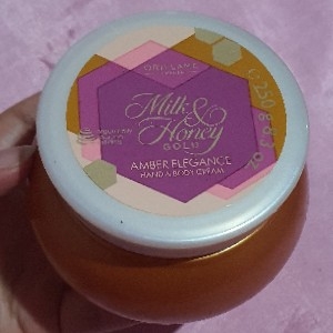 (6). Body cream susu madu wangi amber&lavender thumbnail