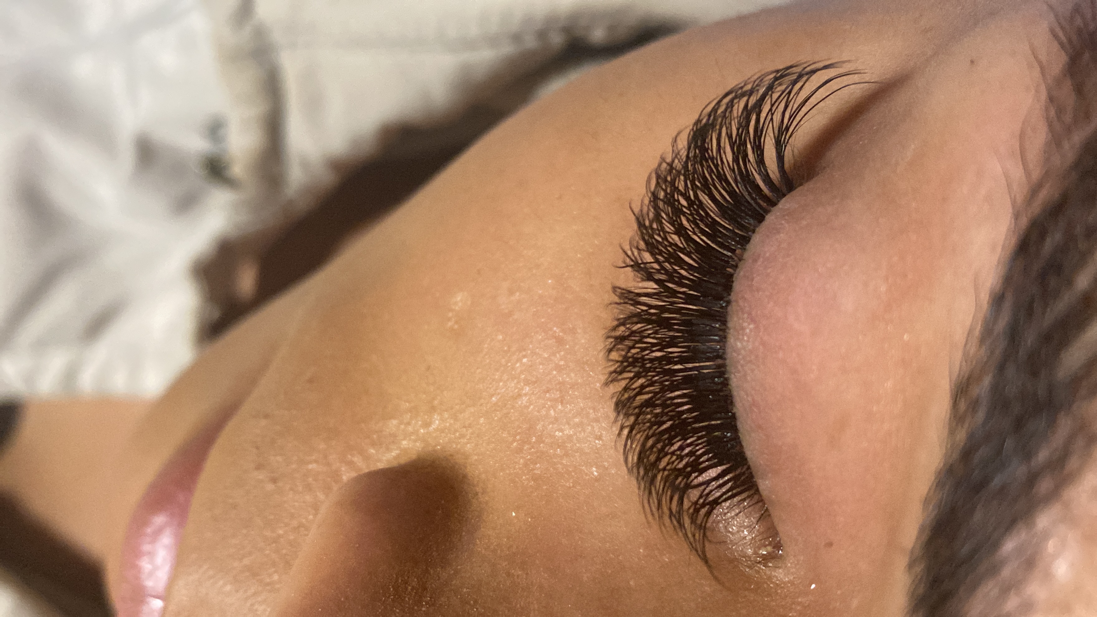 Extensión de pestañas  thumbnail