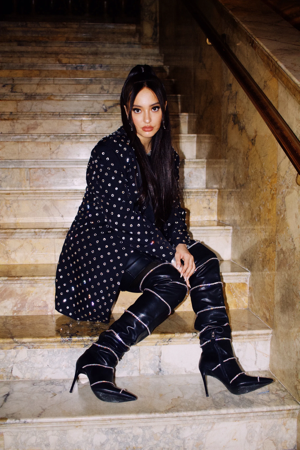 Fashion Talk With Faouzia - WWD thumbnail