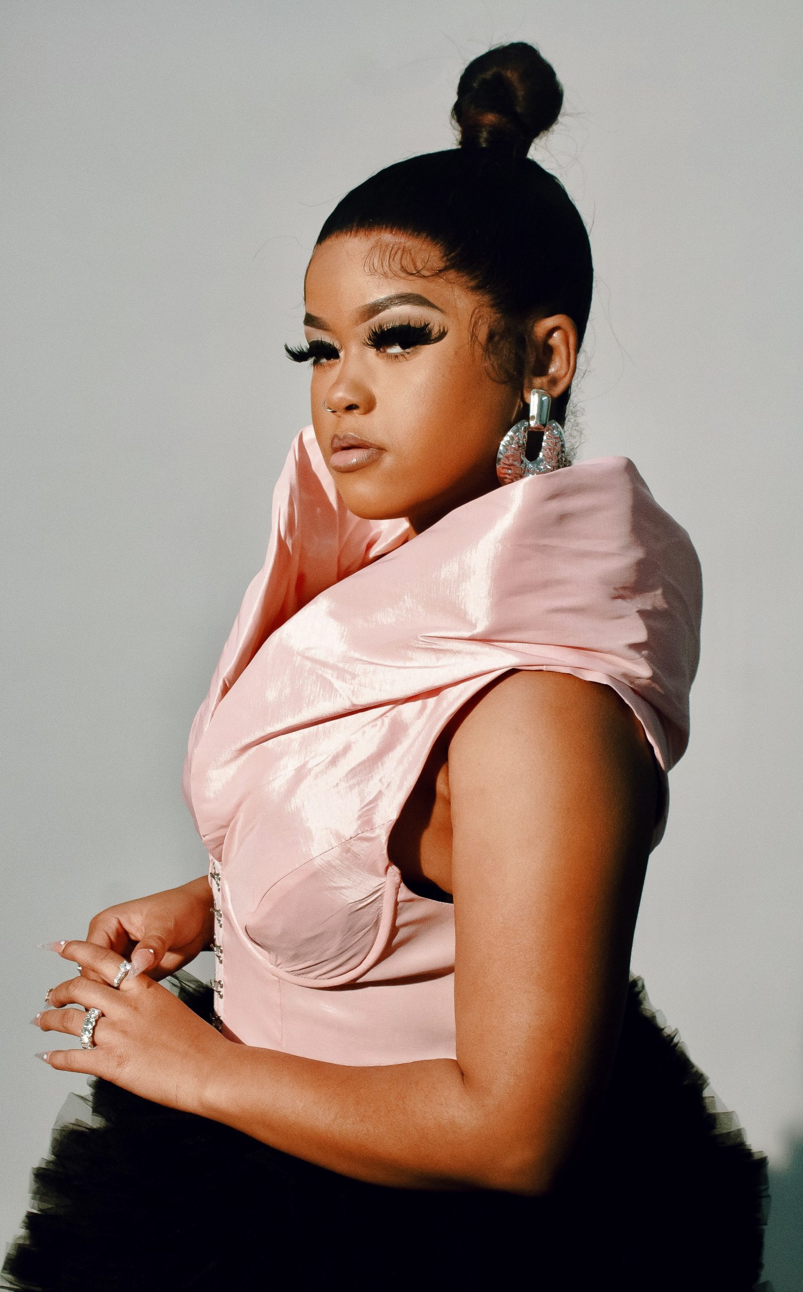 Nia Kay Talks All Things Music - WONDERLAND thumbnail