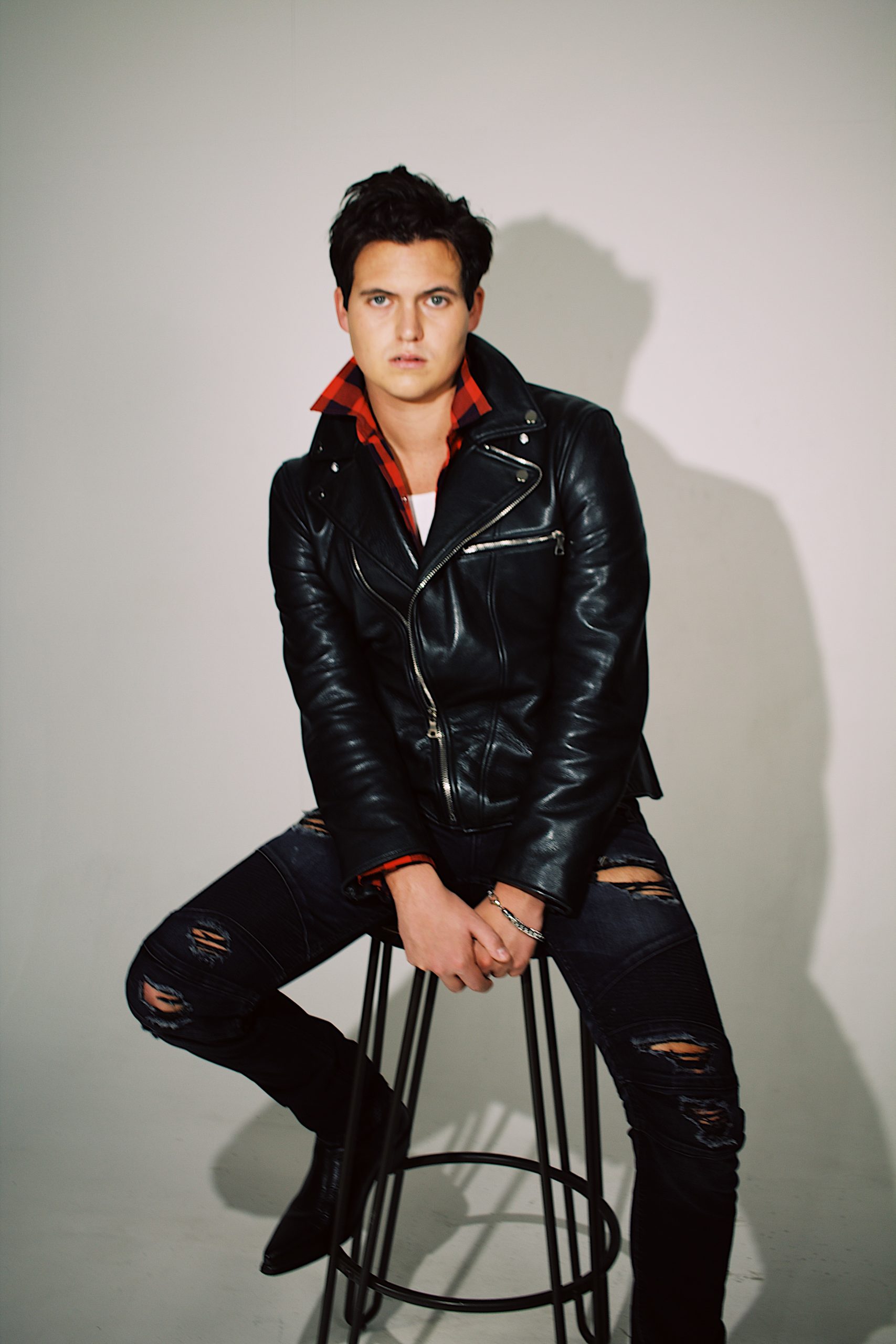 Rudy Touzet Delivers The Visual For His Hot Track, “Goodnight Moon”- WONDERLAND thumbnail