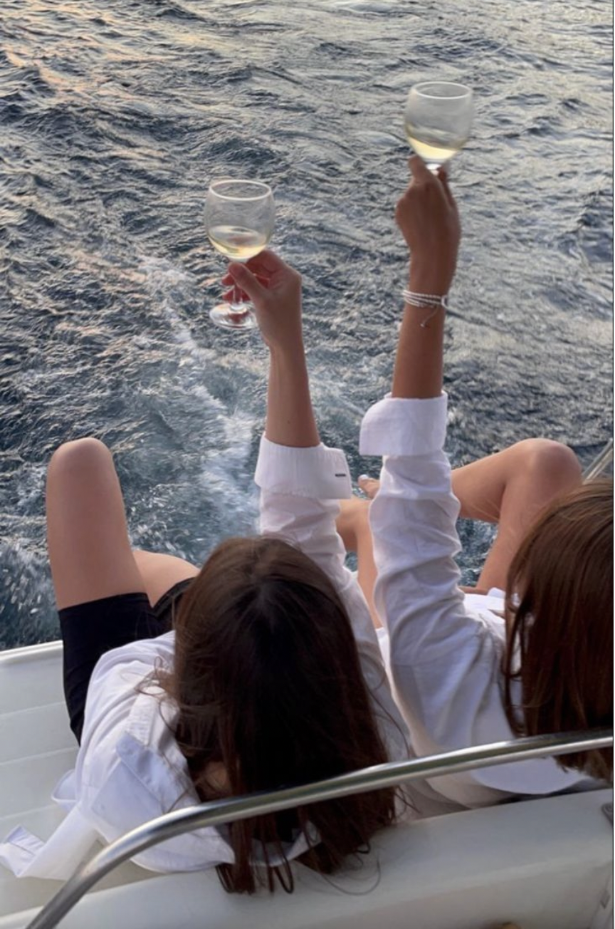 Follow my Travel page thumbnail