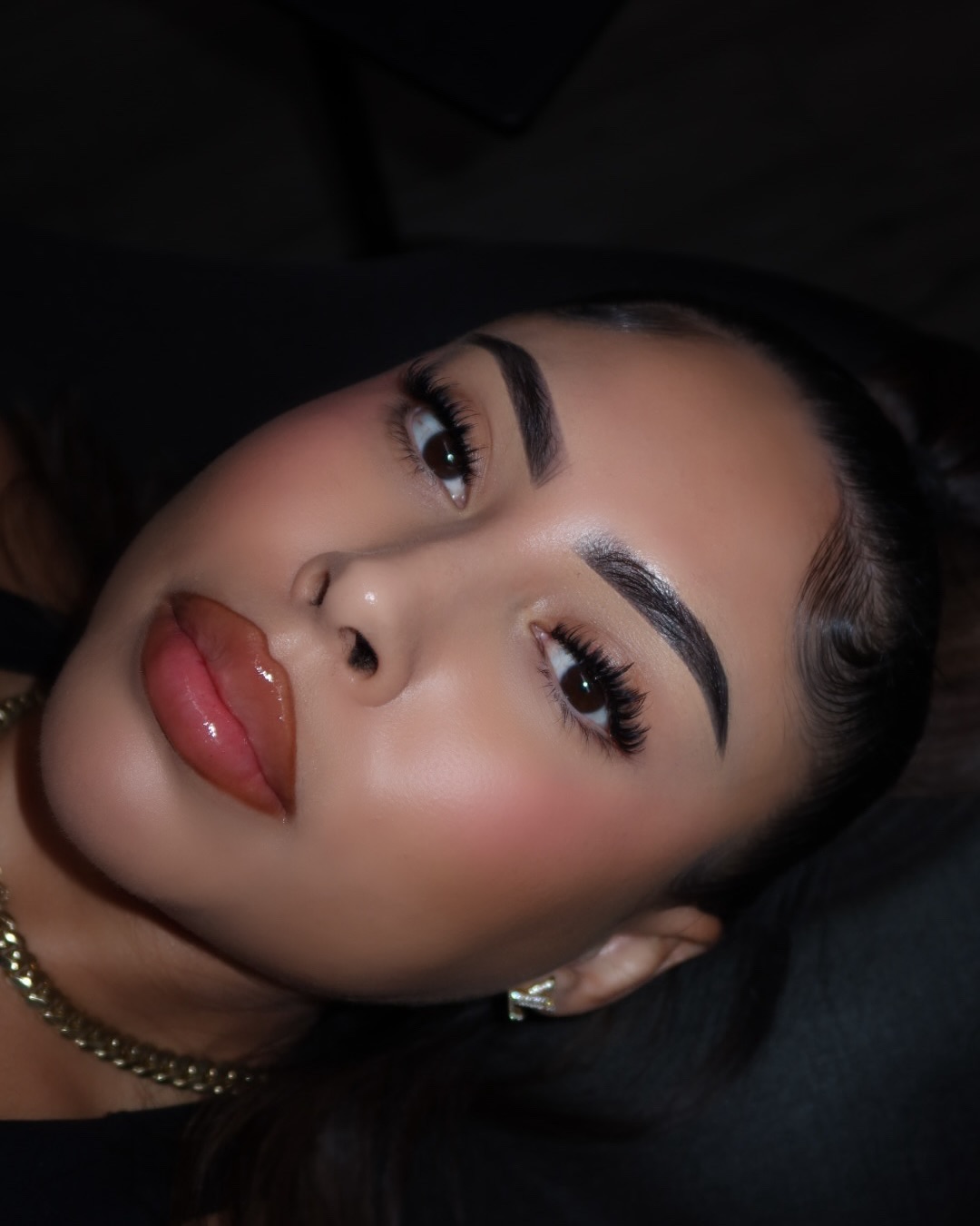 FOR EYES THAT MESMERIZE ✨

Lashes don’t always have to be so long & overpowering 

THE LASH FORMULA: 
• 7-11mm D 
• 11-1