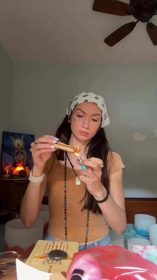 #oraclecards #tarot #oracle #tarotcards 
#tarotreadersofinstagram #tarotreading #oraclereadersofinstagram #spirituality 