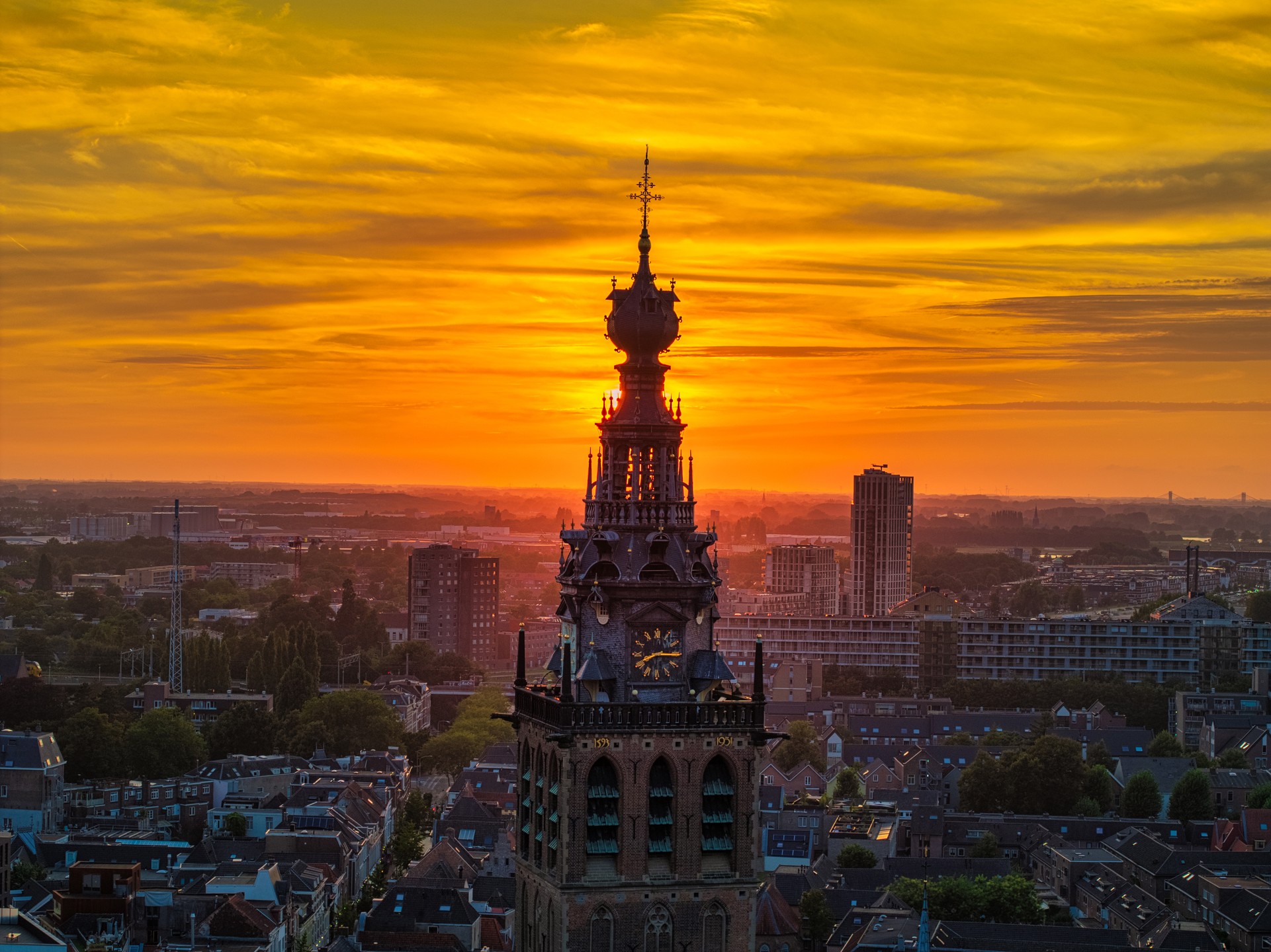 📌Locatie: Stevenskerk 
📍 Plaats: Nijmegen 
✅ Dronefotografie | Film: Paul Beckers
📂 Fotonummer: 1467

#regioarnhemnijmeg