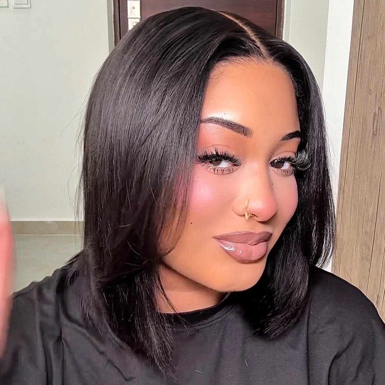 OQ HAIR YAKI STRAIGHT GLUELESS BOB WIG 12" thumbnail