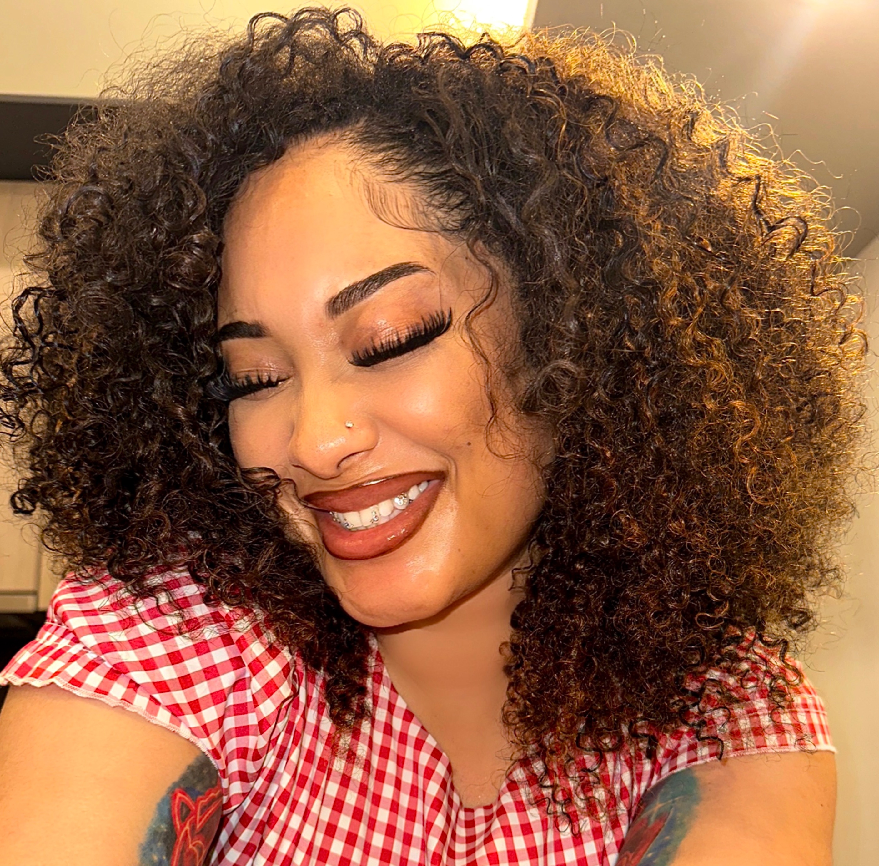 WavyMy Highlight Kinky Curly Half Wig thumbnail