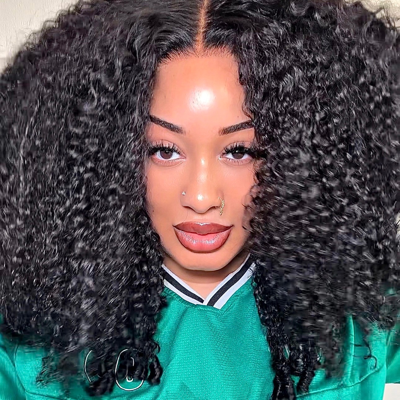 UNICE BURMESE CURLY GLUELESS WIG thumbnail