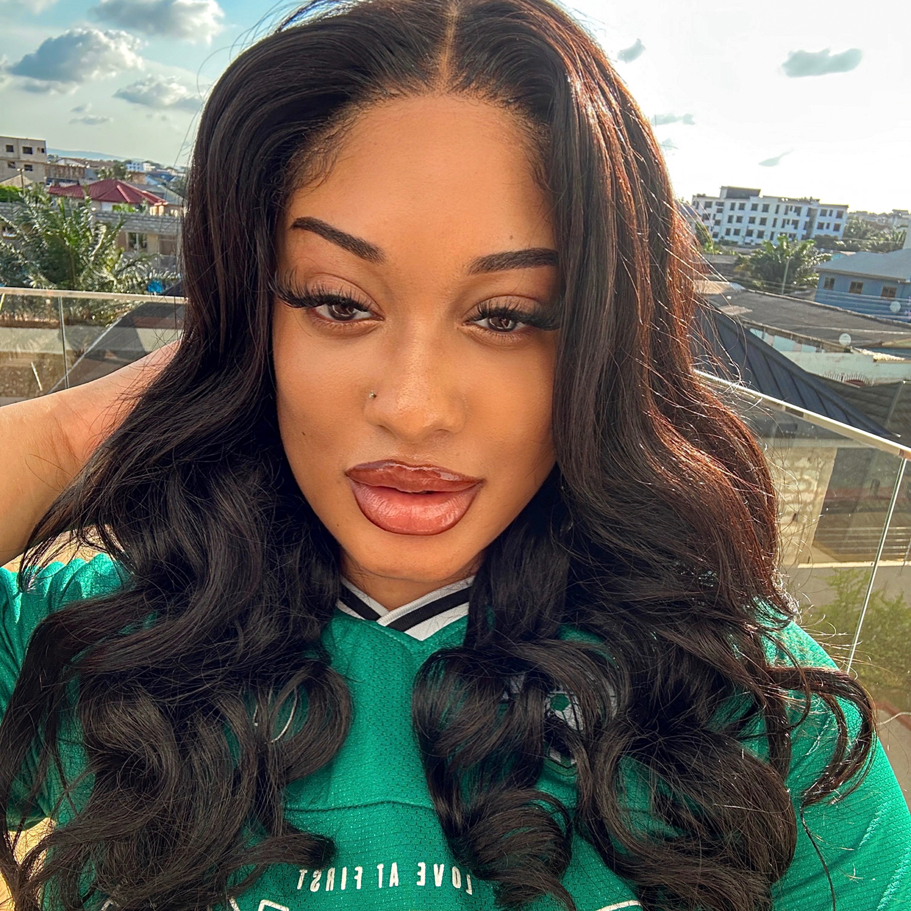 Flash Sale Sunber 13×4 Body Wave Glueless Frontal Wig thumbnail