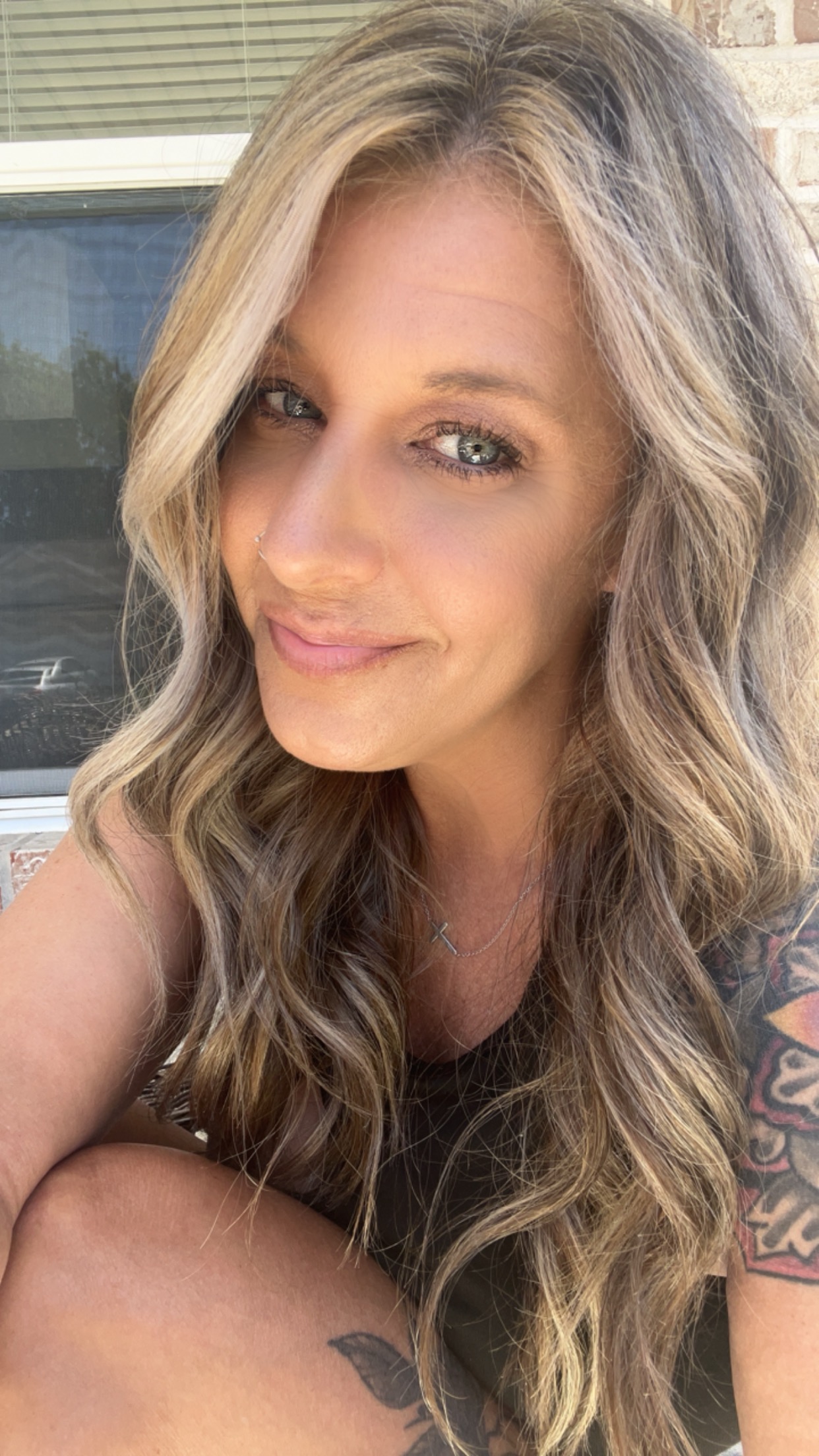 Bombshell 💜 — Bio Site