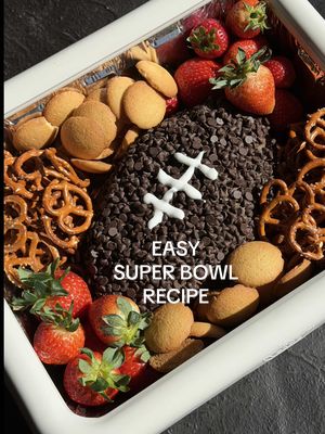 OREO FOOTBALL DIP!! 🍪🏈 the first thing to go at every super bowl party we bring this to!! 🤌🏼 To shop the hosting contain