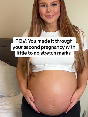 Belly love: coconut oil edition! Roll-on coconut oil is all you need to prevent stretch marks and show off your flawless