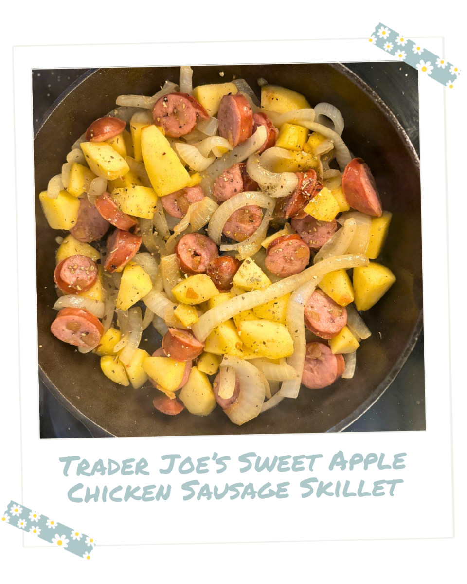 Trader Joe’s Sweet Apple Chicken Sausage Skillet thumbnail