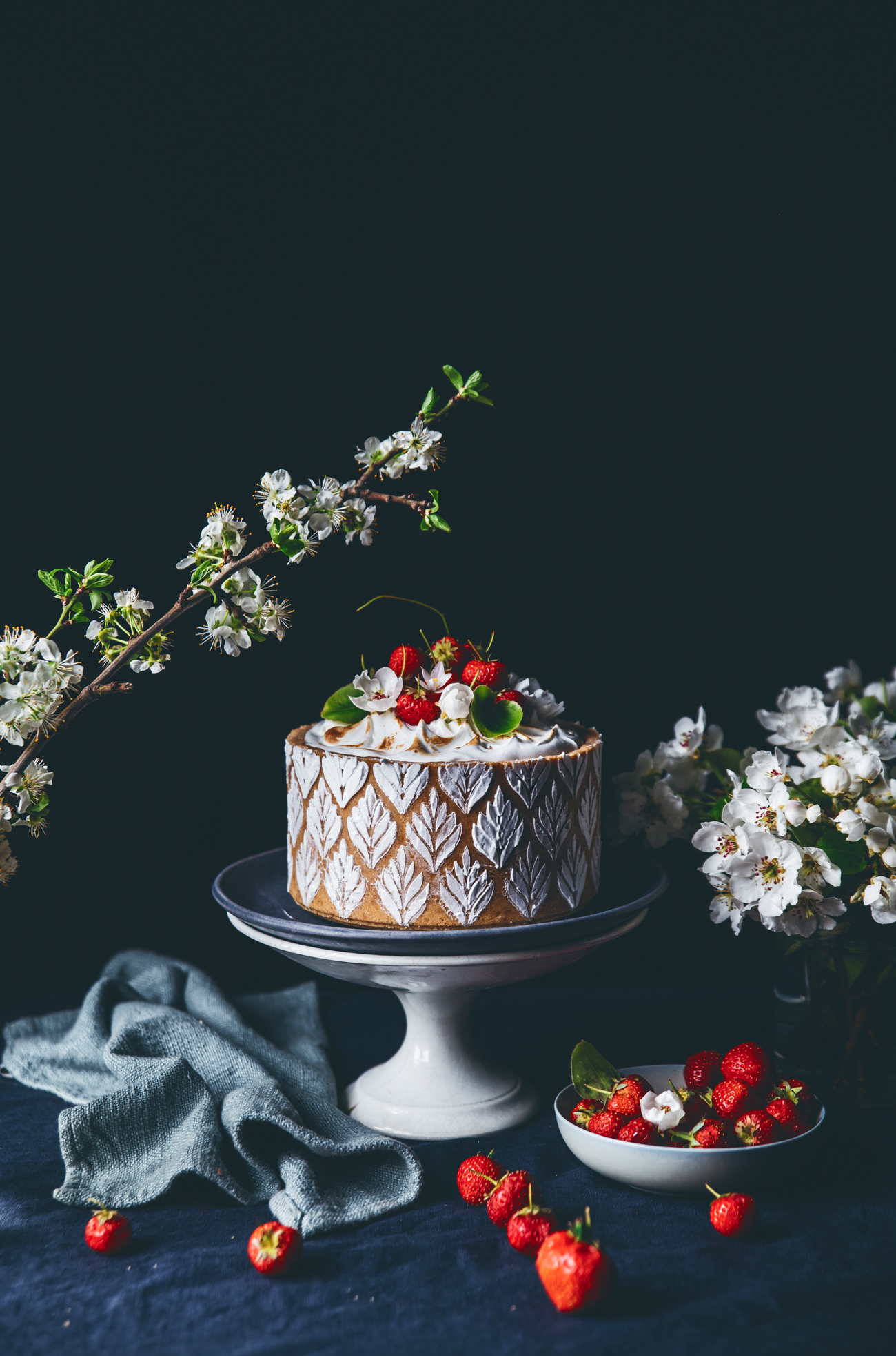 Lemon meringue cheesecake thumbnail