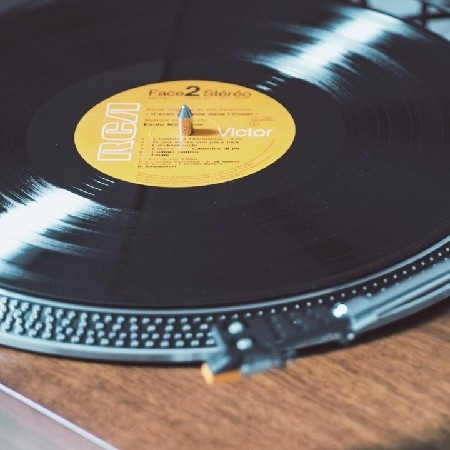 Discogs Profile / Vinyl Catalog  thumbnail